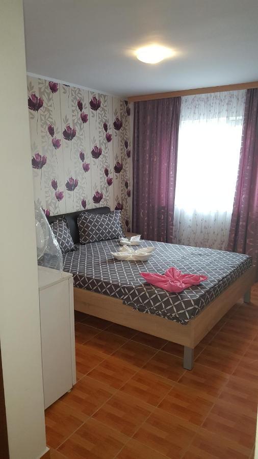 Vila Nico Costinesti Luaran gambar