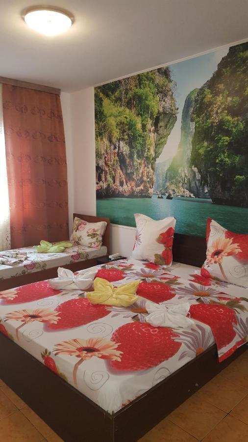Vila Nico Costinesti Luaran gambar