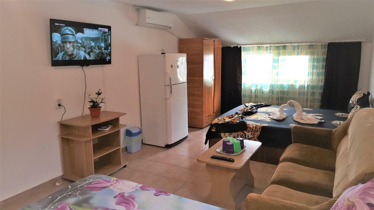 Vila Nico Costinesti Luaran gambar